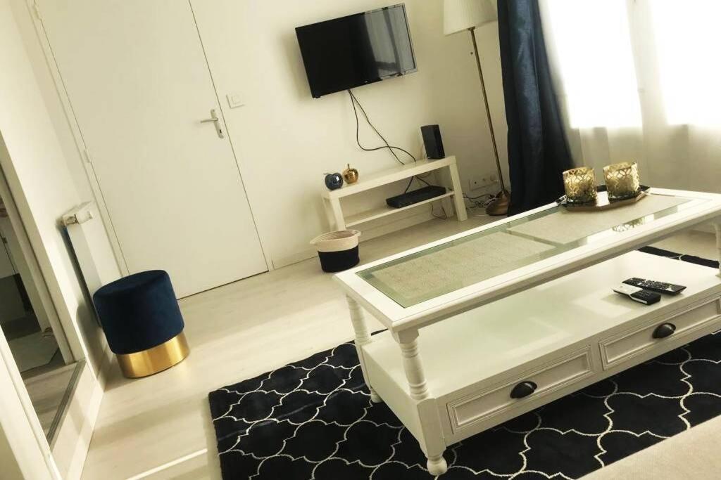 Tout En Elegance - Pont Rousseau Reze Ngoại thất bức ảnh