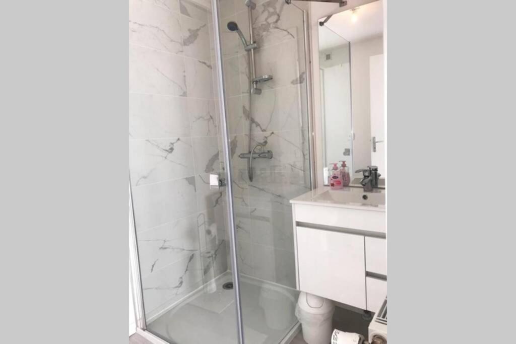 Tout En Elegance - Pont Rousseau Reze Ngoại thất bức ảnh